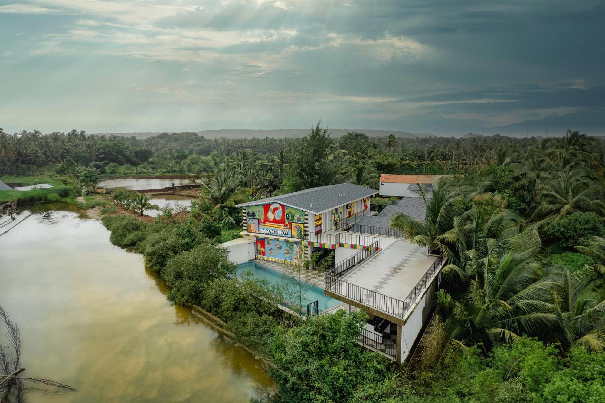 Downtown Arambol - The River Side Hostel Buitenkant foto